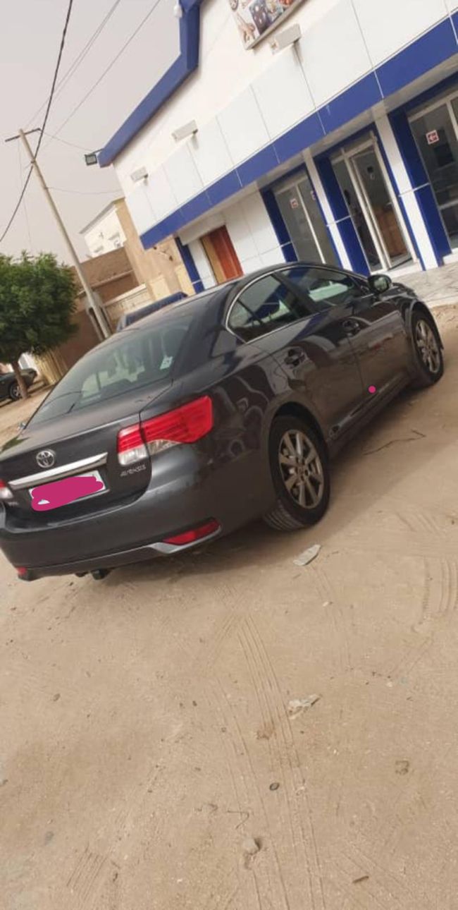 Avensis (غير مرقمة)