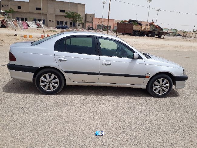 Vente d'une voiture Avensis 2.0 