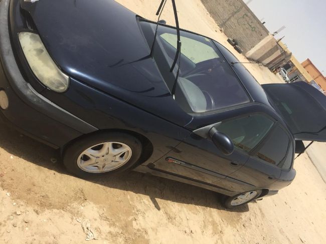 Renault Laguna مزالت نظيفة سو دوان