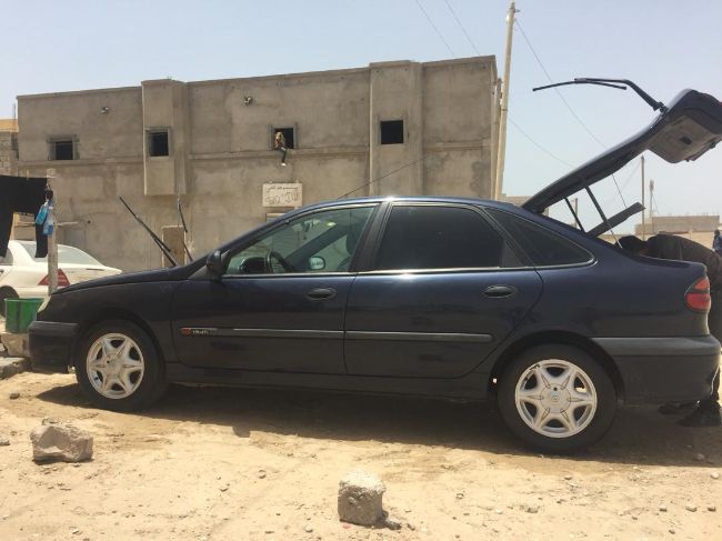 Renault Laguna مزالت نظيفة سو دوان