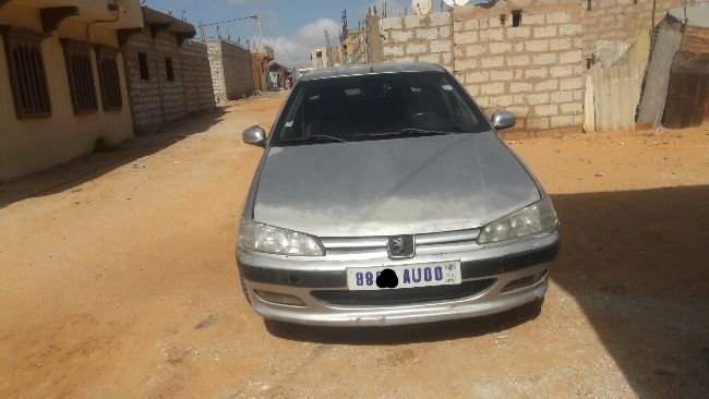 Peugeot 406