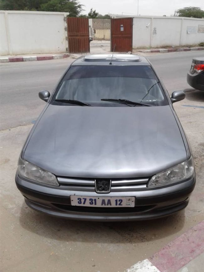 Peugeot 406 en très bon état à vendre 