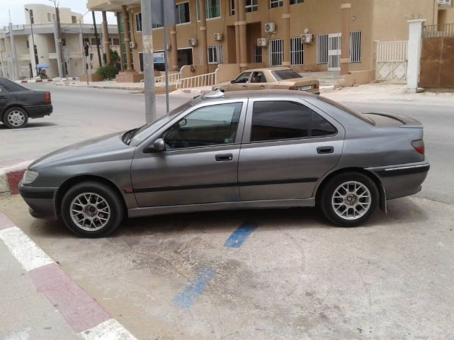 Peugeot 406 en très bon état à vendre 