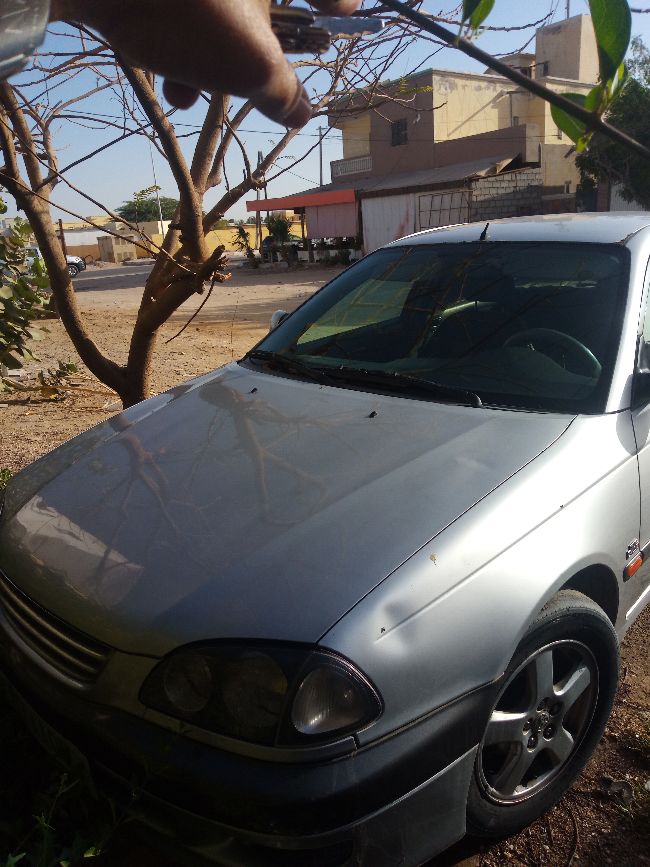 TOYOTA Avensis