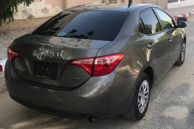 Toyota Corolla LE 2017 