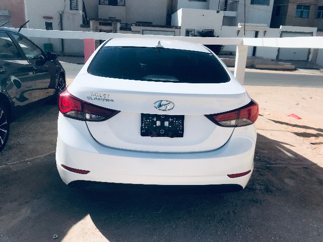 هونداي ماهي مرقمة نظيفه Hyundai Elantra 2015