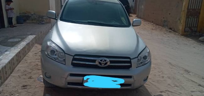 تويوتا Rav4 للبيع