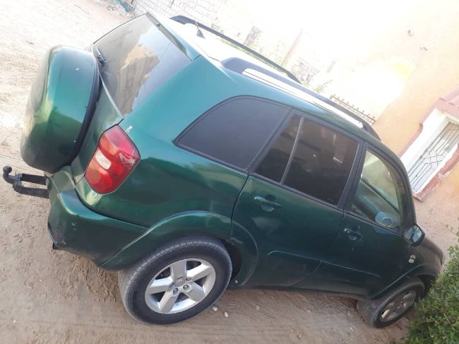 Toyota  RAV 4 2005