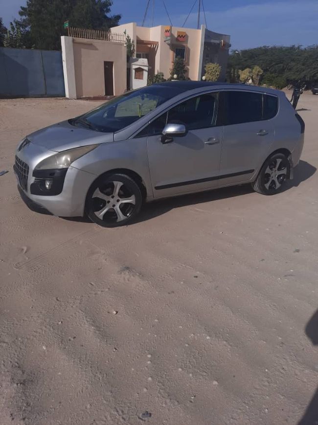 Peugeot 3008 moteur simple douaniers 