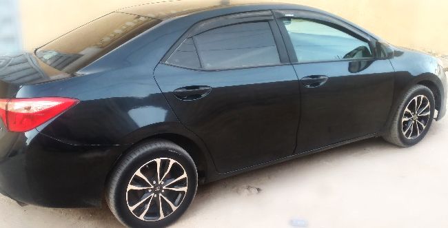 Corolla 2018 LE 