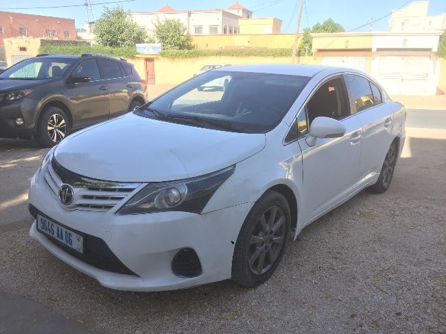 Avensis 2015 AA06 en tré bon etat 