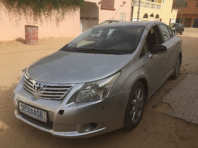 Avensis 2014 9858 AA08 en bon etat 