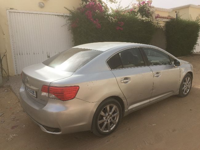 Avensis 2014 9858 AA08 en bon etat 