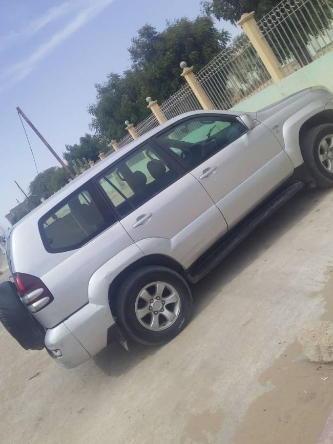 Voiture Toyota Prado 2004 