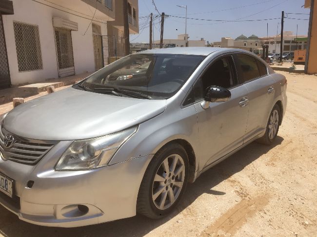 Avensis 2014 9858 AA08 en bon etat Climatiser 