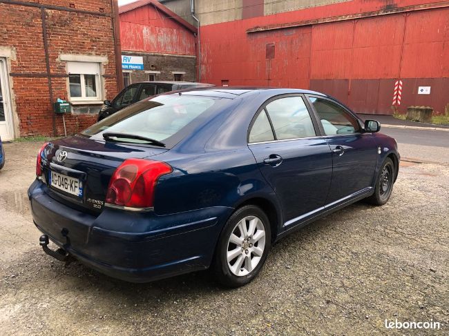 Toyota Avensis 2004