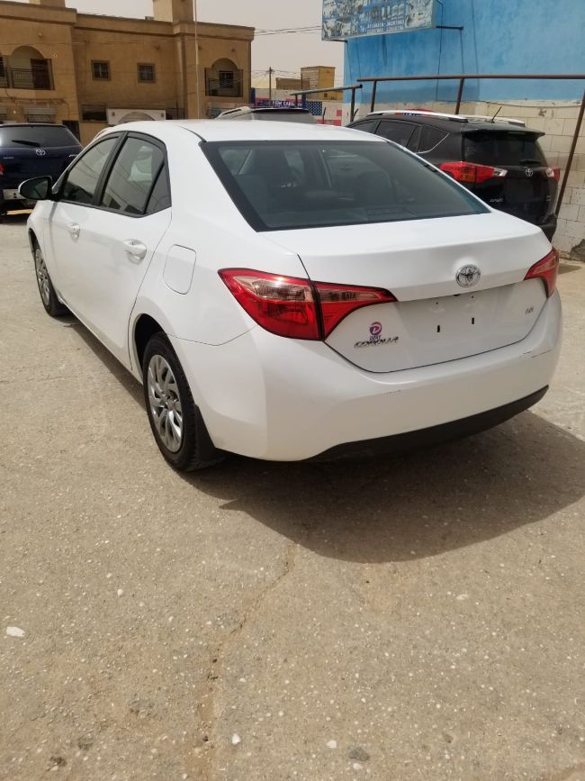 Corolla LE neuve كورولا مكبفنها واخظة من الميناء