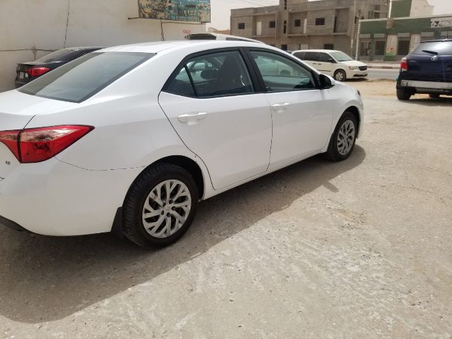 Corolla LE neuve كورولا مكبفنها واخظة من الميناء