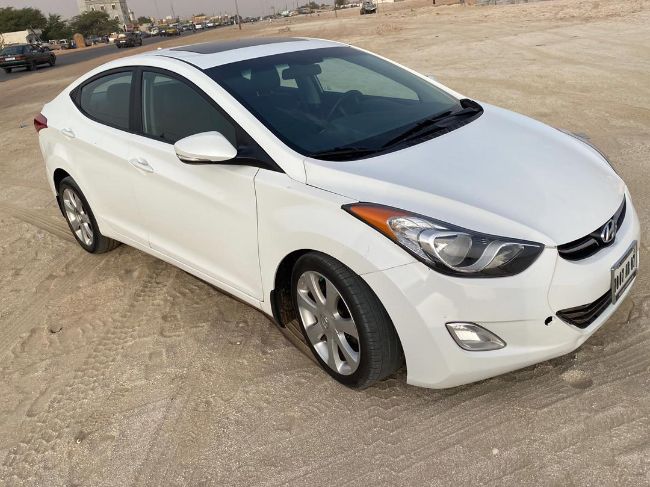 Hyundai   Elantra  2013