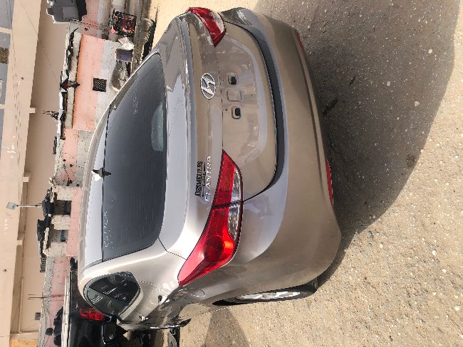 Hyundai Elantra 2013 toit-ouvrant non immatriculé  