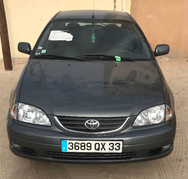 Avensis D4D 5 portes 