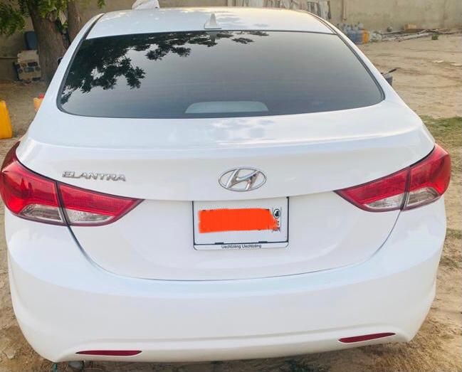  Hyundai Elantra 2013