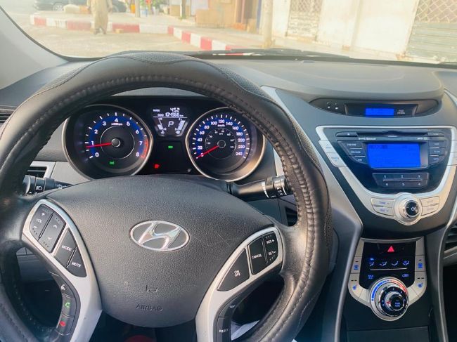  Hyundai Elantra 2013