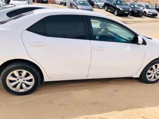 Toyota Corolla  LE 2015 مافات ورقمت