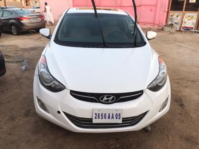 Hyundai Elantra 2013