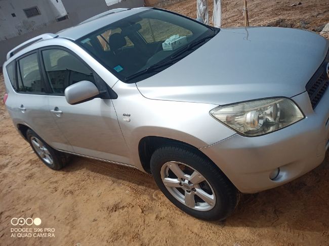 Toyota  Corolla  RAV4 2008 جديدة اله الا سبوع داخلة ما