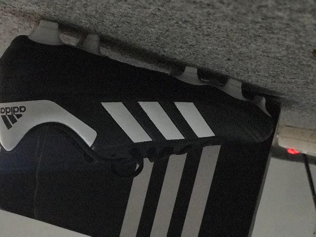 Des crampons Adidas