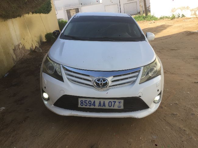 Avensis 2014 8594 AA07 en tre bon etat