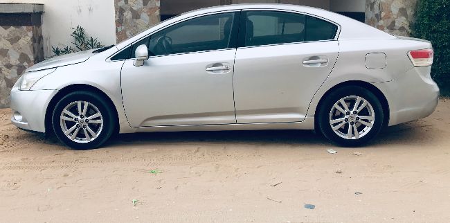 Toyota Avensis 2011