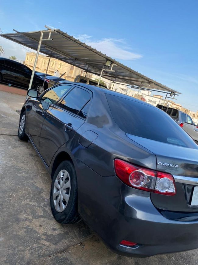 Toyota Corolla LE 2013