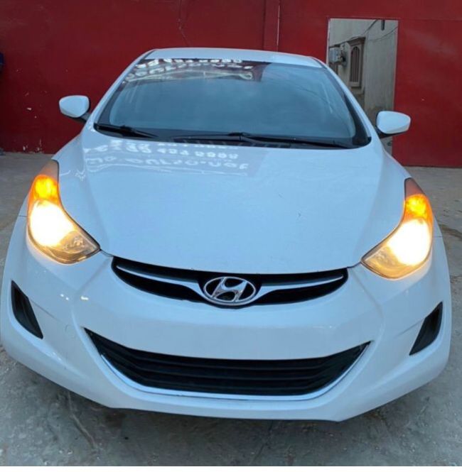 Hyundai Elantra 2013