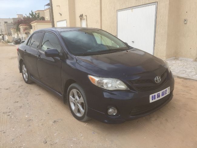 Corolla 2013 automatique 6055 AA12 en tré bon état 