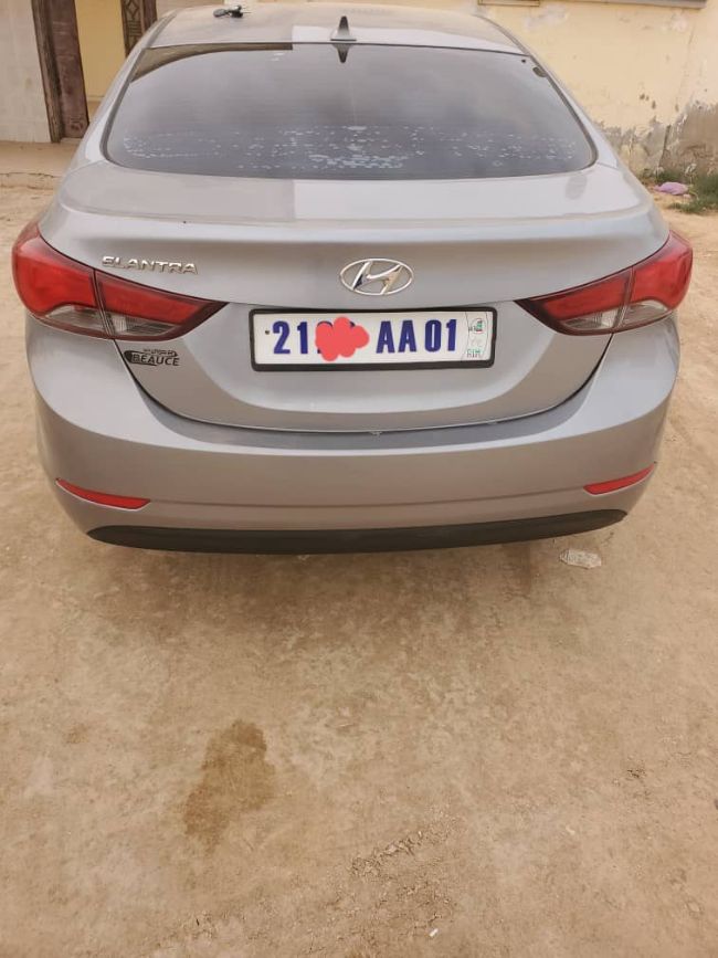 Hyundai Elantra 2015