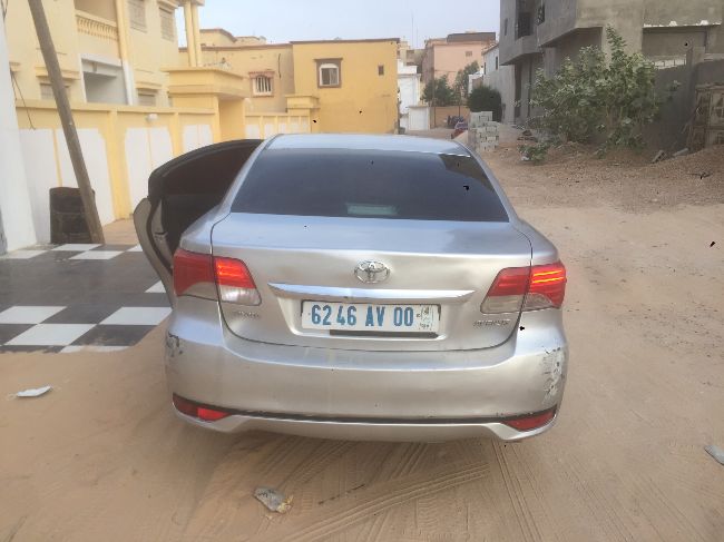 Avensis 2014 6246 AV en bon etat 