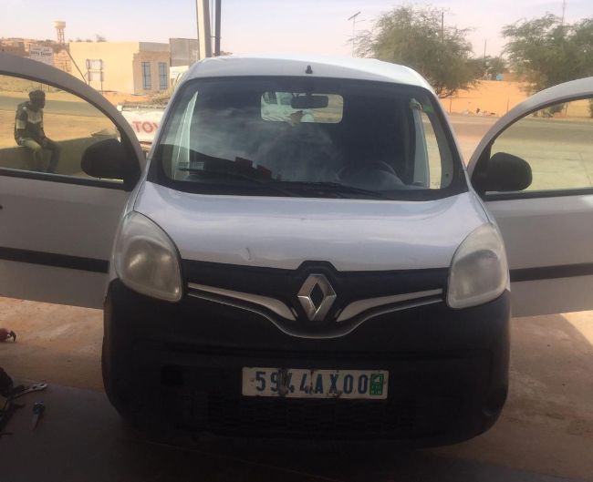 كار رينو  Renault  Kangoo 2016