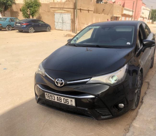 Avensis 2016 en bon etat AB06