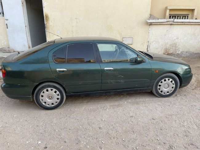 très bon état moteur arrivage  Nissan  Primer 2003