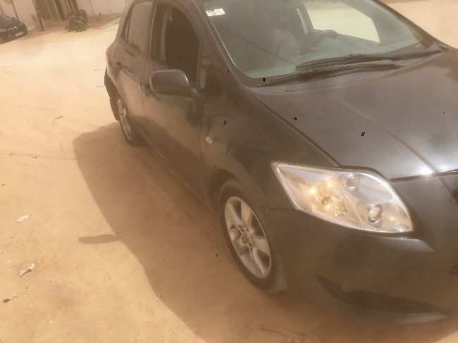 Toyota auris AA06 en bon etat