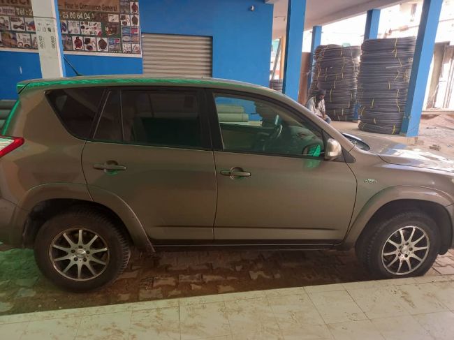 toyota rav4 2012 full option