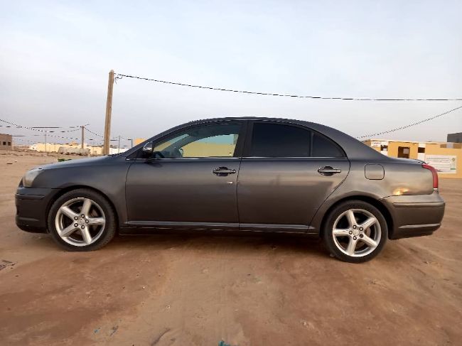 Toyota Avensis d4d nou