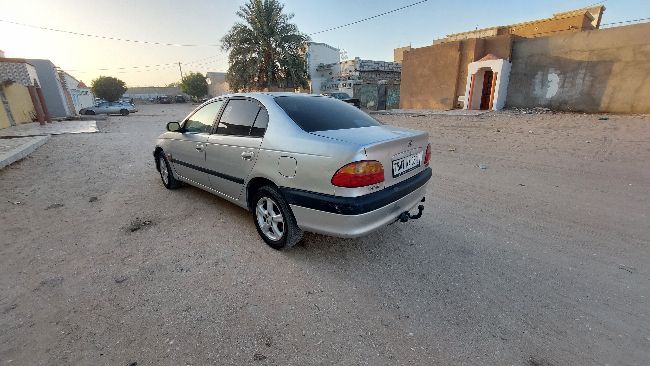  Toyota   Avensis D4D