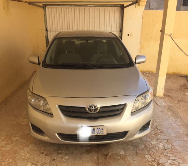 سيارة من نوع كورولا  Toyota Corolla 2008