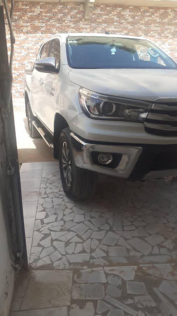 Hilux 2017 full option 