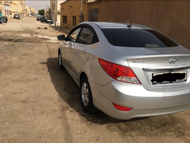  hyundai accent 2014 diesel boite automatique