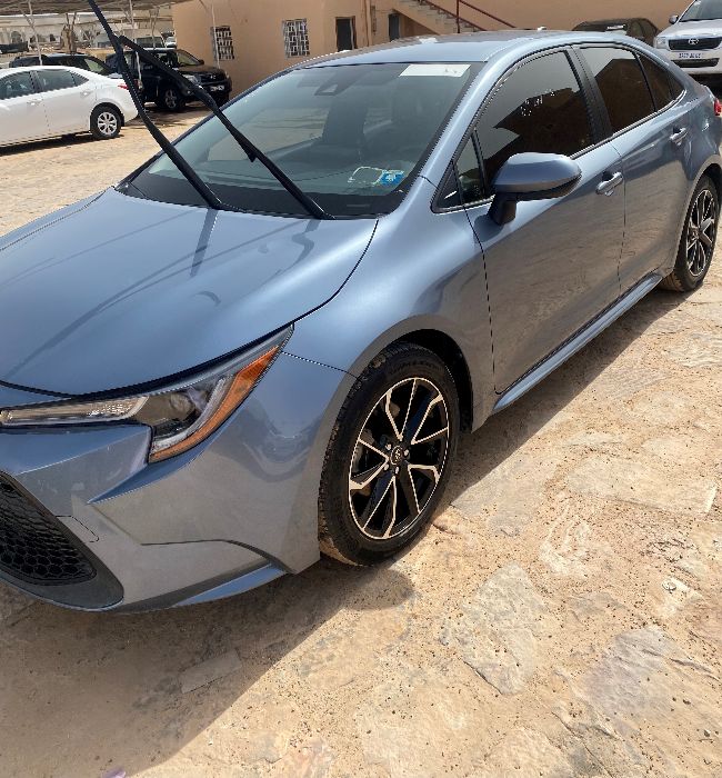 Je met en vente un vehicule toyota corolla model 2020