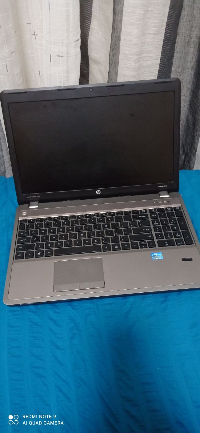 HP core i3 